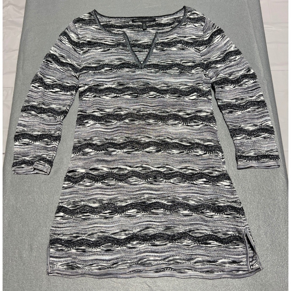 White House Black Market Tunic Top Black White Metallic Wave Space Dye Medium